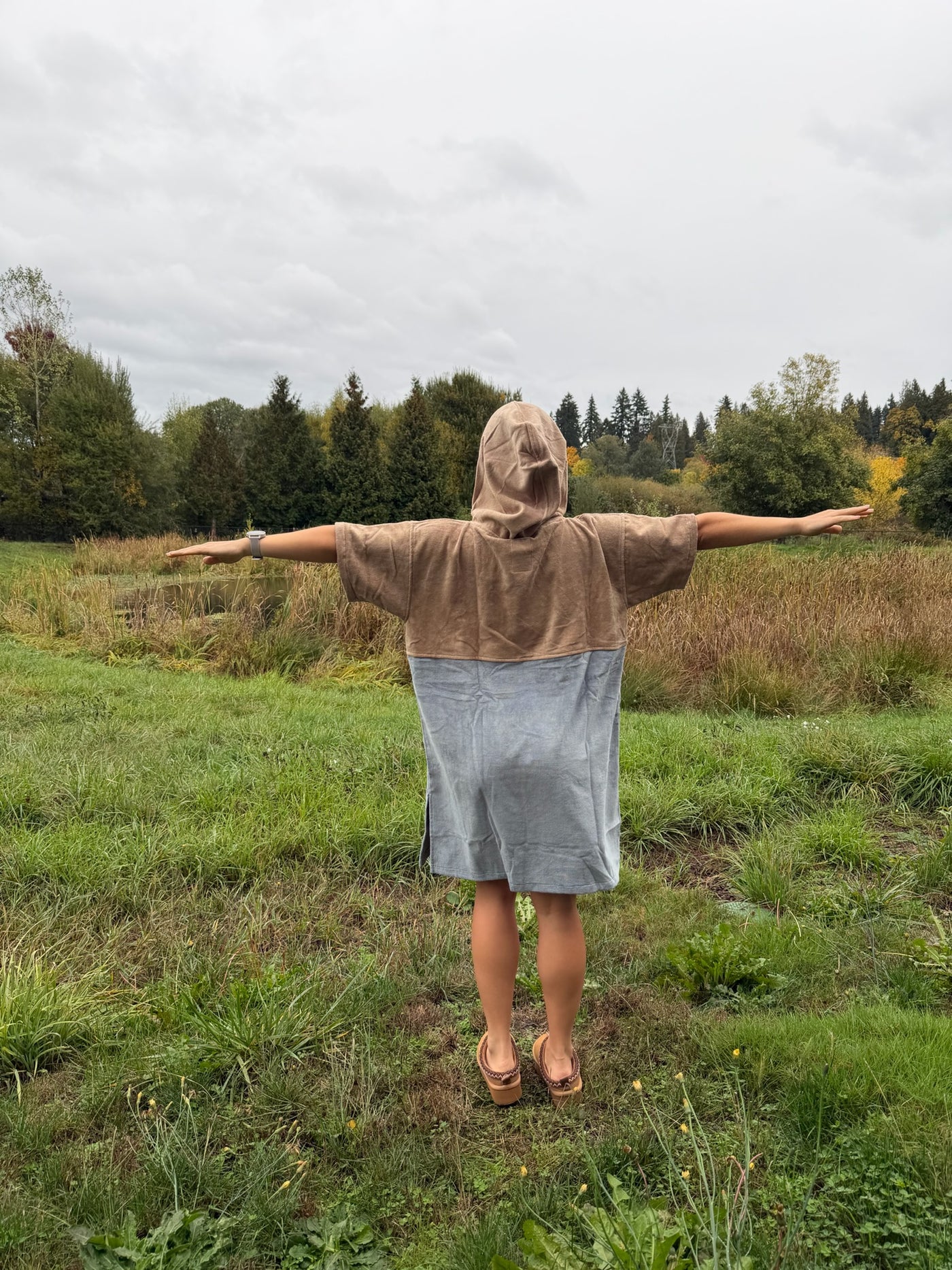 Brown/Grey Tuna Poncho