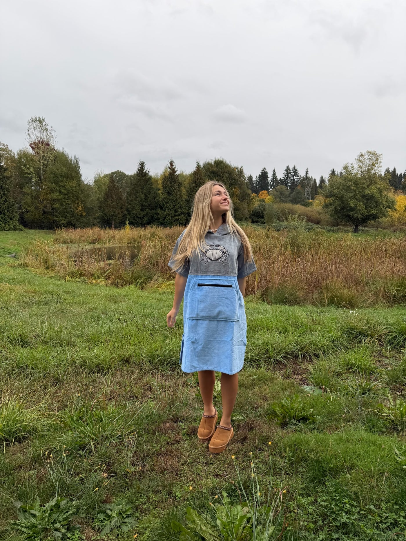 Grey/Baby Blue Crab Poncho