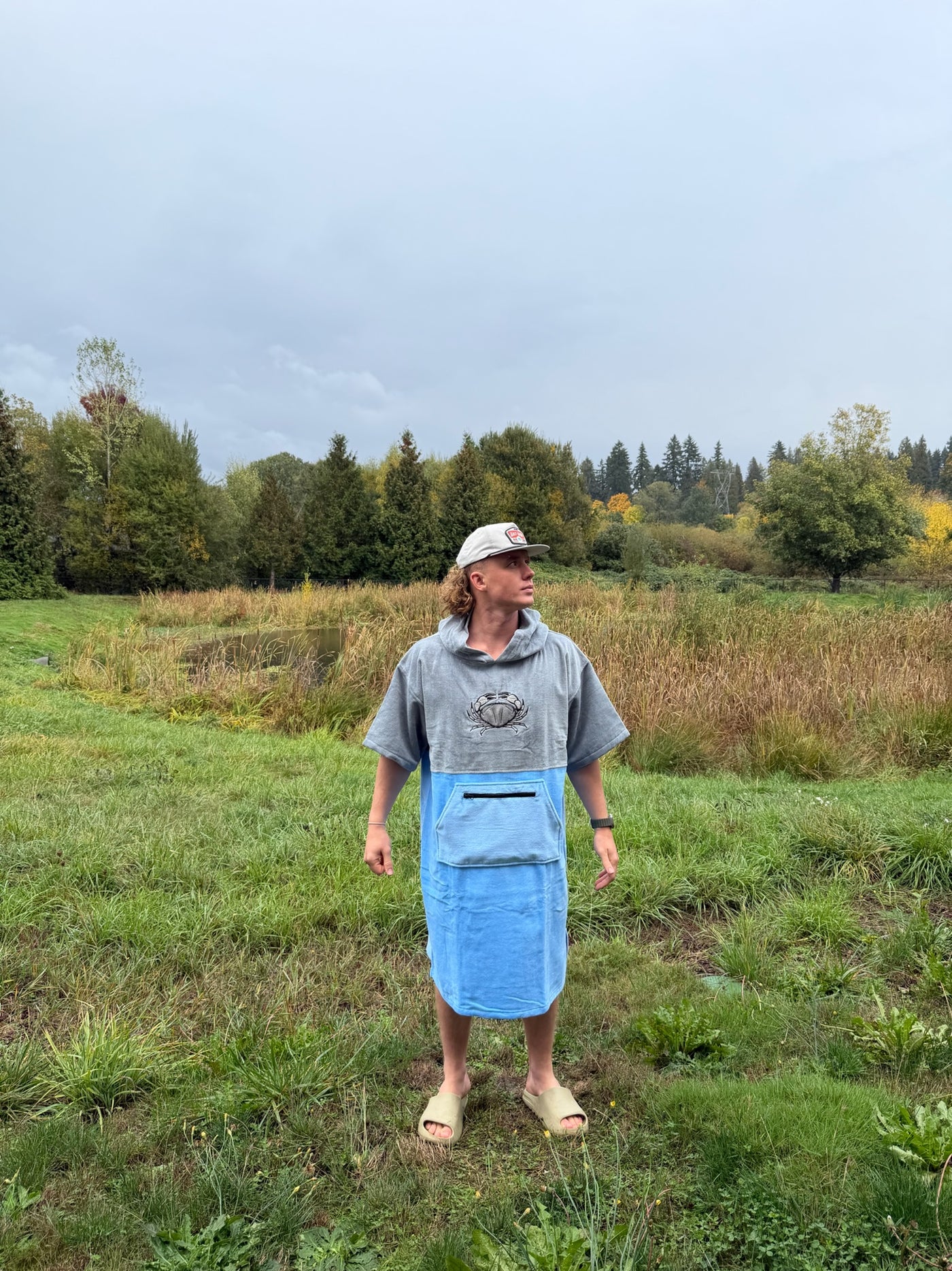 Grey/Baby Blue Crab Poncho