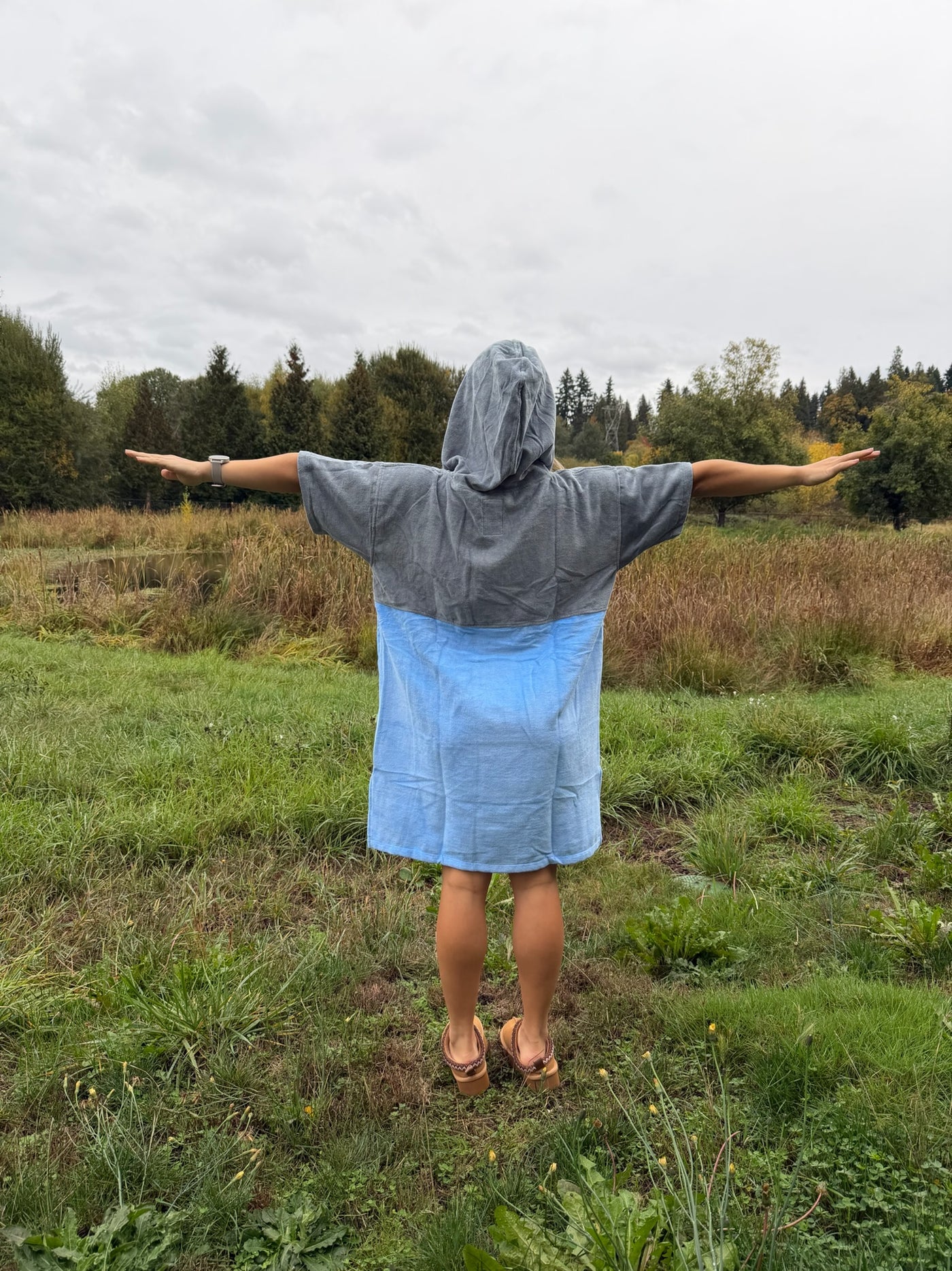 Grey/Baby Blue Tuna Poncho