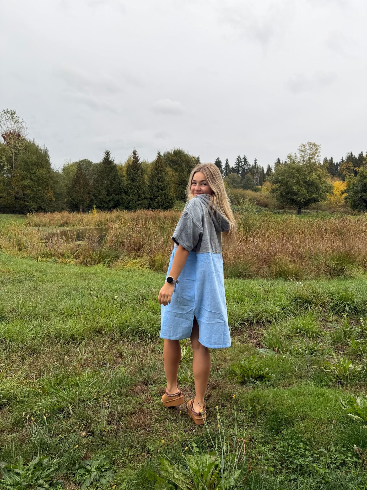 Grey/Baby Blue Crab Poncho