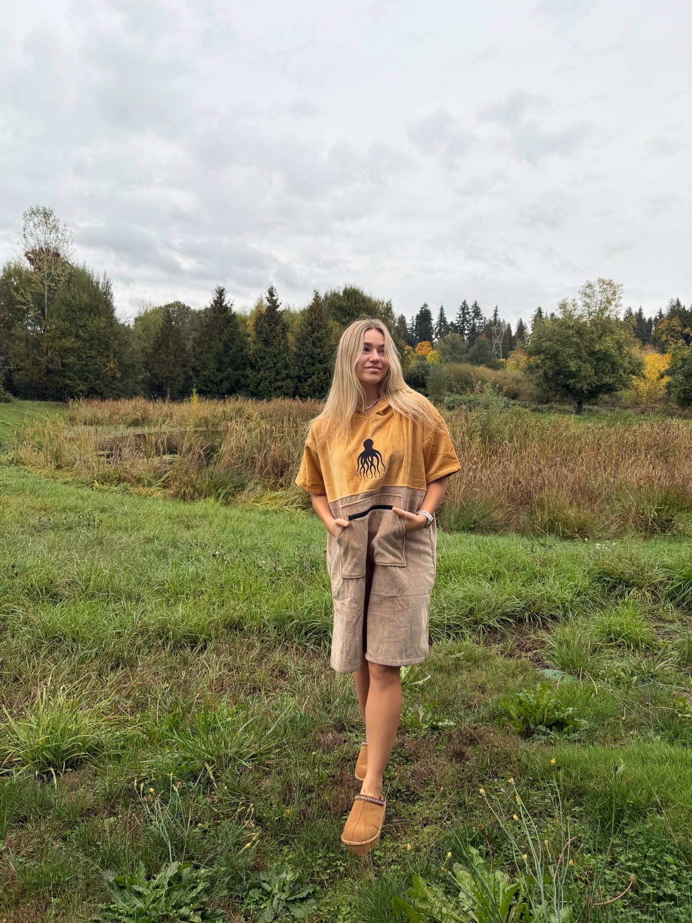 Khaki/Brown Octo Poncho